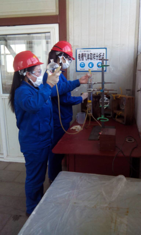 寧夏華御質(zhì)量監測部配合做好電解槽的全分析工作